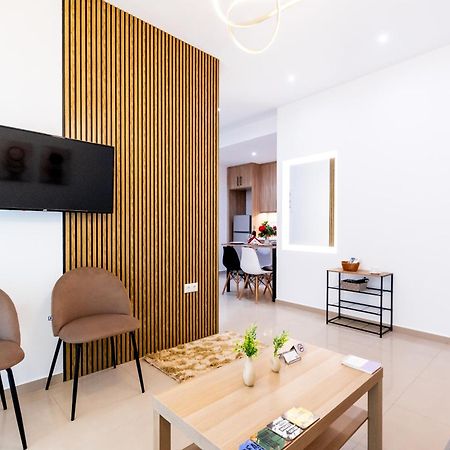 Pagani Urban - Premium Private Apartment Kalamata Esterno foto