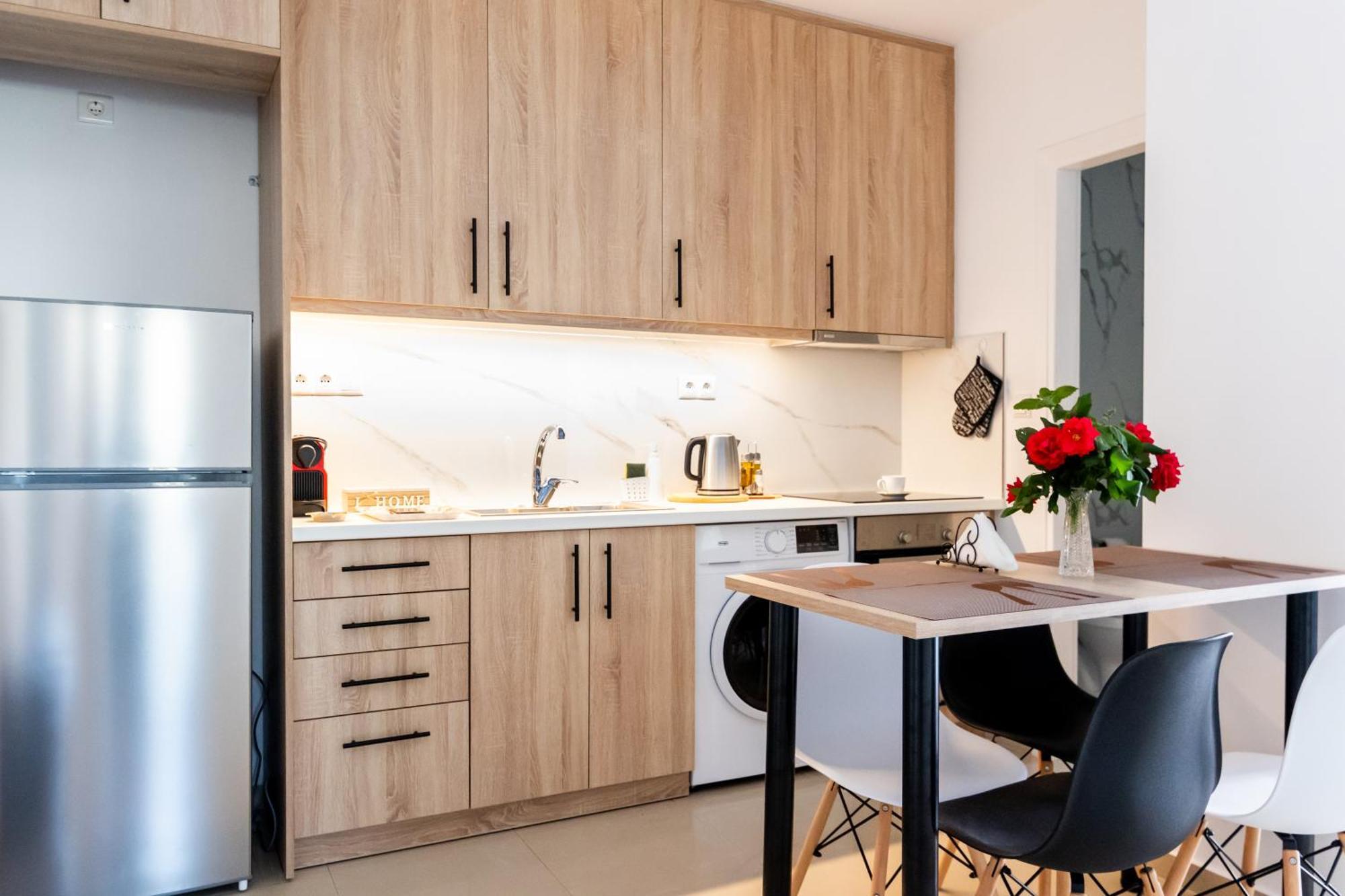 Pagani Urban - Premium Private Apartment Kalamata Esterno foto